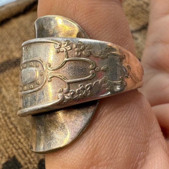 Handcrafted silver birth announcements spoon ring - Picture 6 of 14